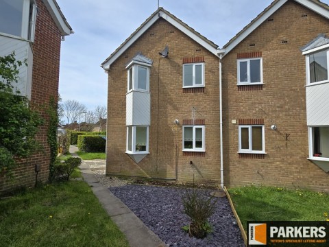 View Full Details for Trevone Close, Totton