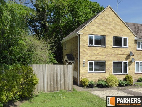 View Full Details for Rosebery Avenue, Hythe