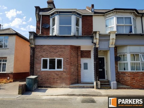 View Full Details for High Street, Totton