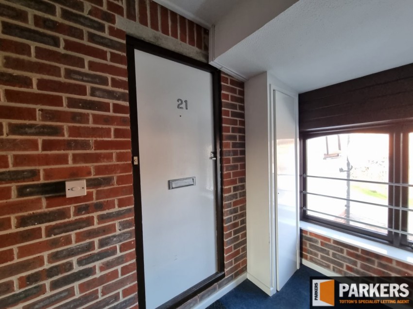 Images for Elliot Close, Totton