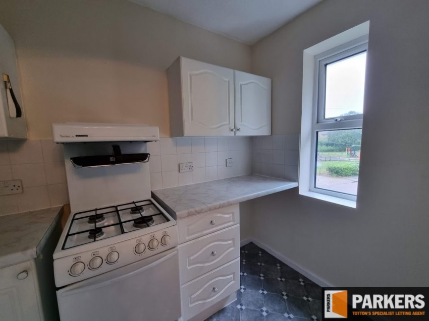Images for Durley Crescent, Ashurst Bridge