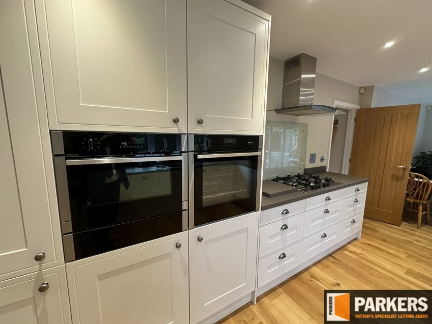 Images for Hammonds Green, Totton