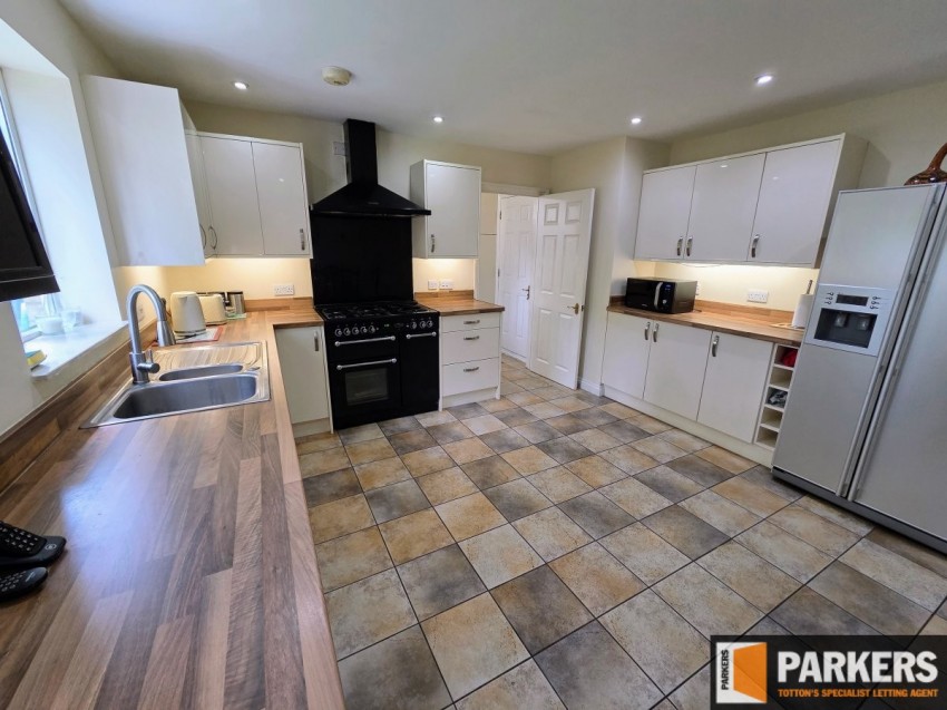 Images for Kirk Gardens, Totton
