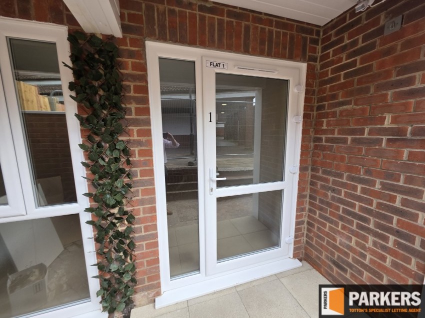 Images for 22-24 Commercial Road, Totton