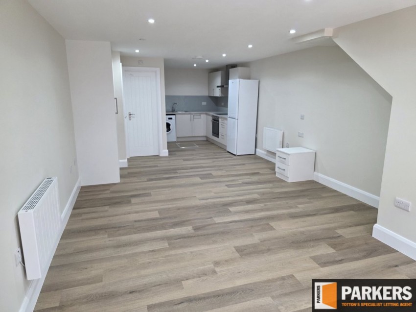 Images for 22-24 Commercial Road, Totton