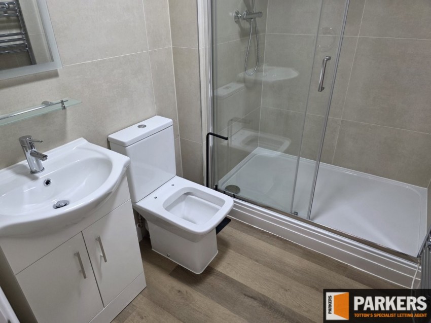 Images for 22-24 Commercial Road, Totton