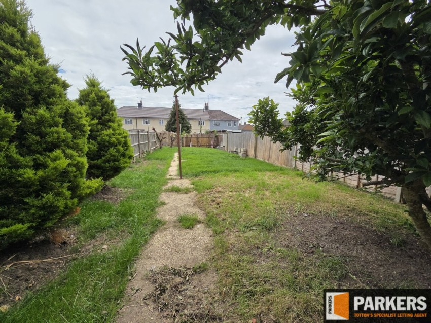 Images for Studland Close, Millbrook