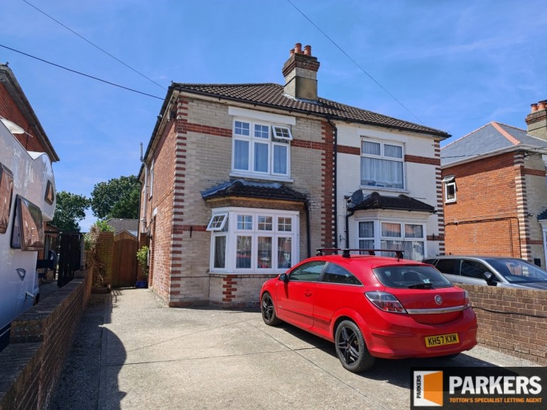Salisbury Road, Totton
