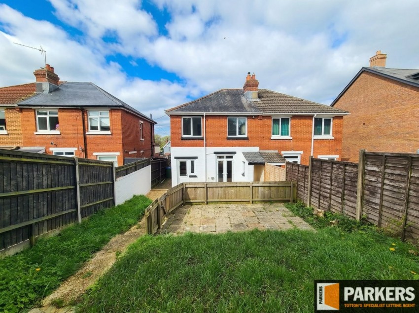Images for King Georges Avenue, Shirley