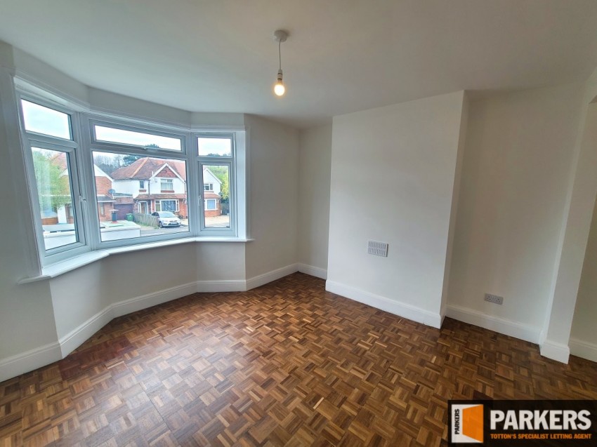 Images for King Georges Avenue, Shirley