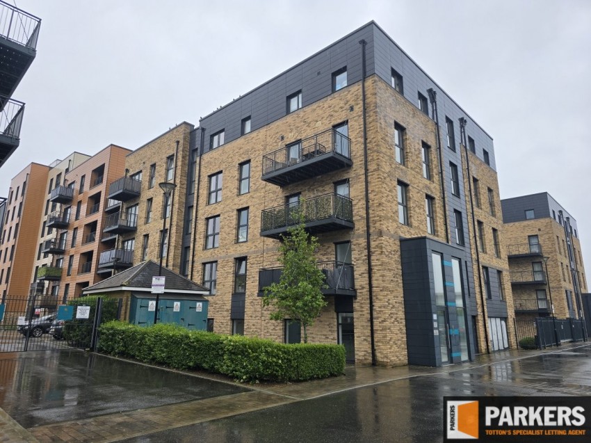 Images for Thomas Blake Avenue, Southampton