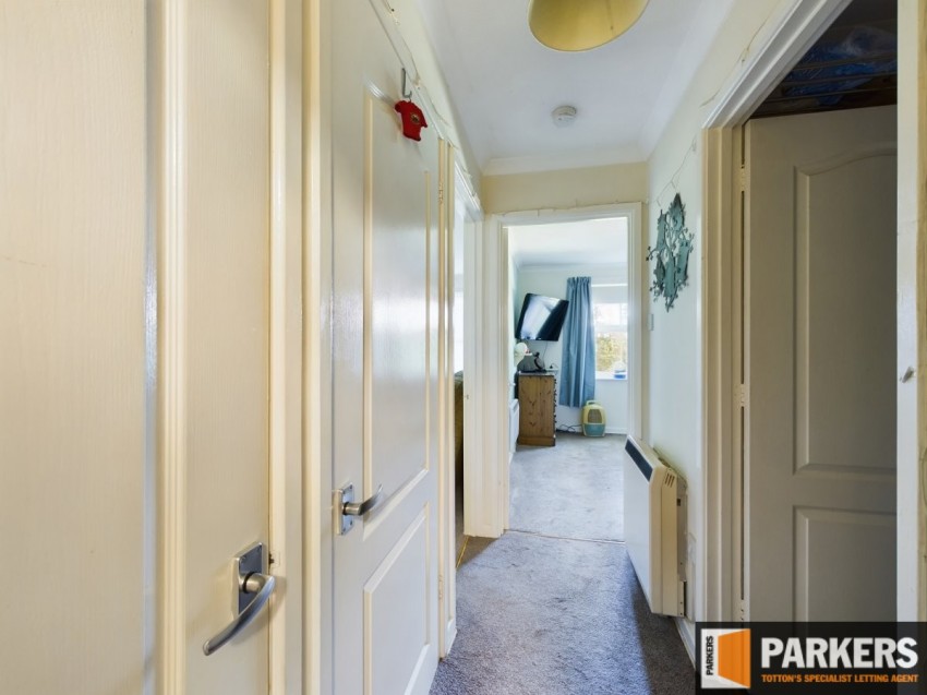 Images for Edinburgh Court, Regents Park