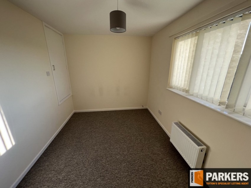 Images for Rufus Gardens, Totton